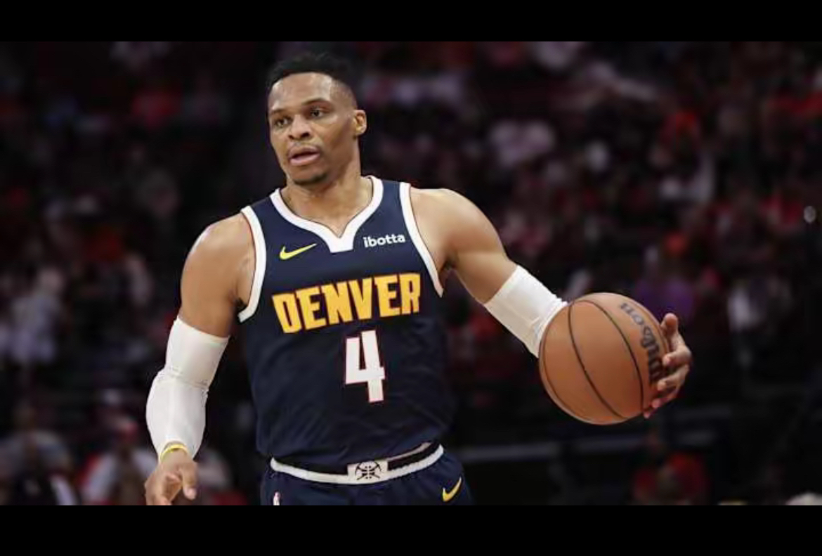 洛杉矶快船集结日官宣签约,志在欧篮联名次提升,悬念犹存,控场能力受关注 洛杉矶快船集结日官宣签约,志在欧篮联名次提升,悬念犹存,控场能力受关注