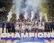 国际米兰迎中超关键赛；关键时刻止住颓势；底气十足；赛程密集仍需轮换